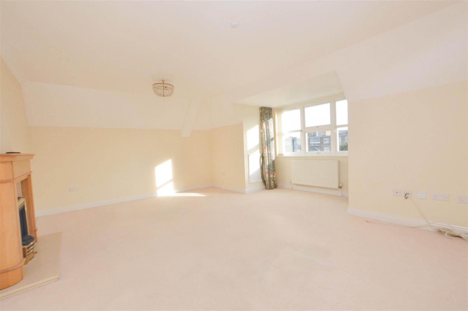 Property Details for Jevington Gardens Eastbourne East Sussex BN21 4HH Town Property Estate